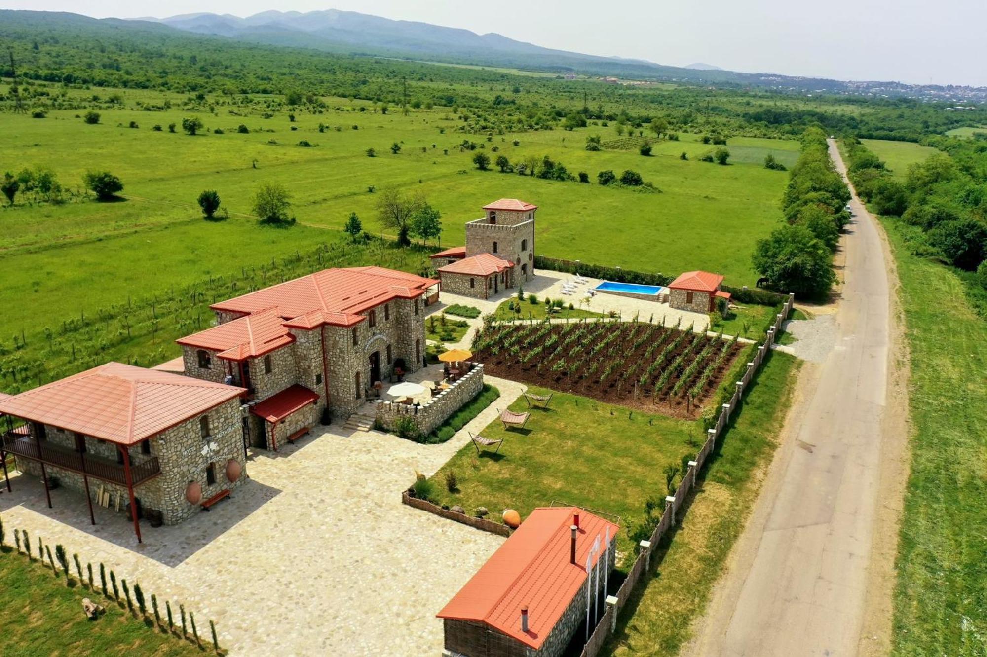 Chateau Tetri Bairagebi White Flags Kisiskhevi Exterior photo